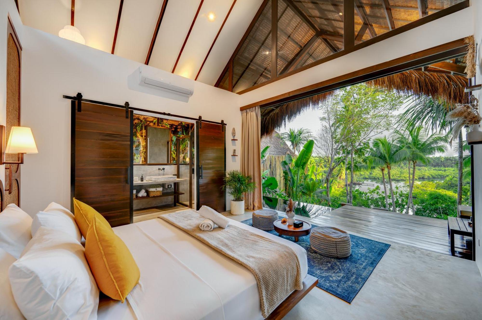 Private Villa With Pool - Kalani River Villas General Luna  Exterior photo