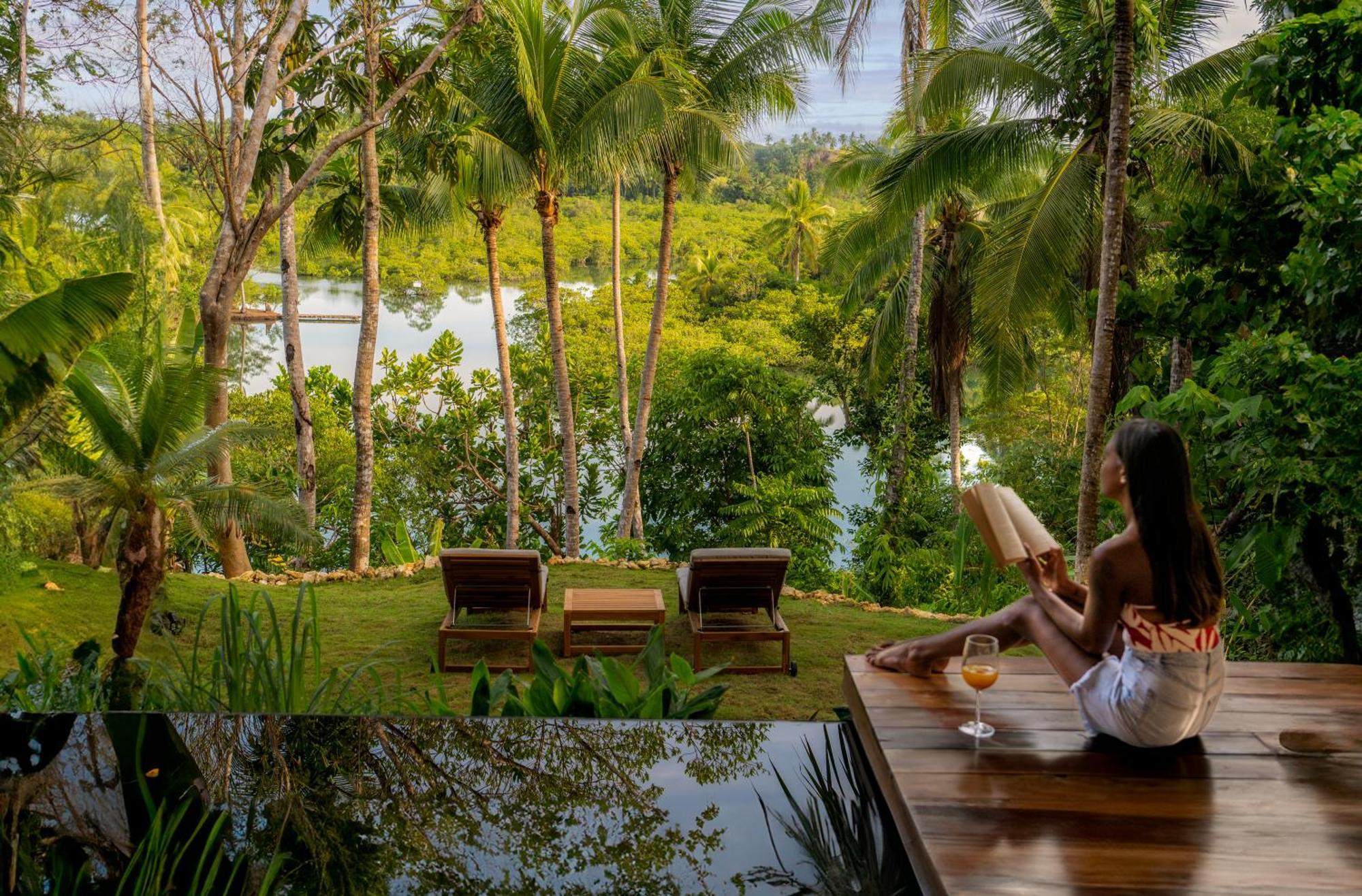Private Villa With Pool - Kalani River Villas General Luna  Exterior photo