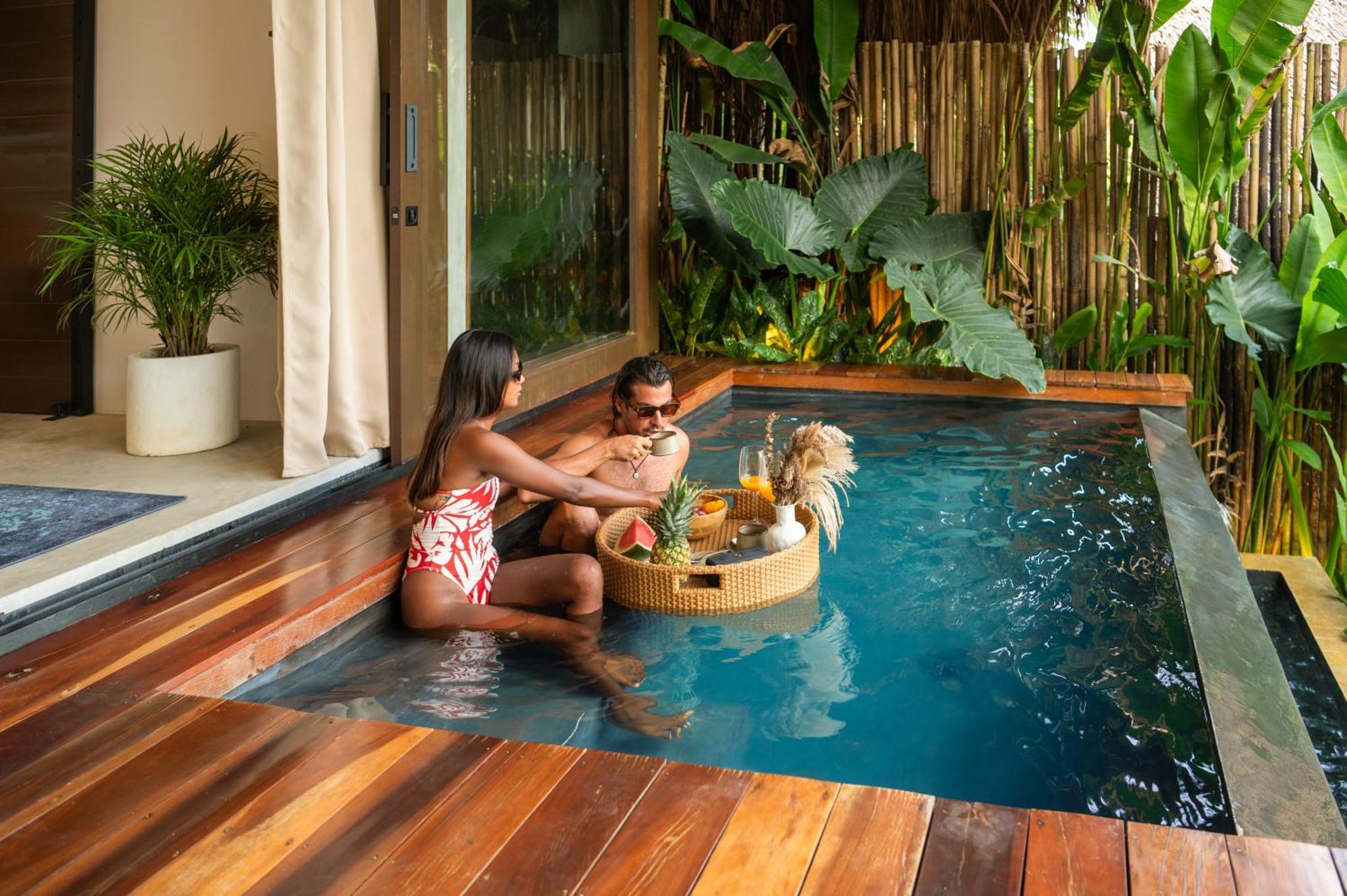 Private Villa With Pool - Kalani River Villas General Luna  Exterior photo
